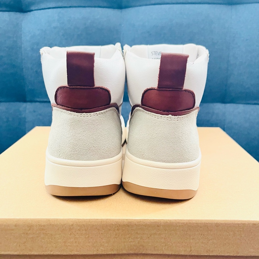 NEW Steve Madden Quality LEATHER Womens Sneakers Shoes White Burgundy size 6 - Picture 6 of 16